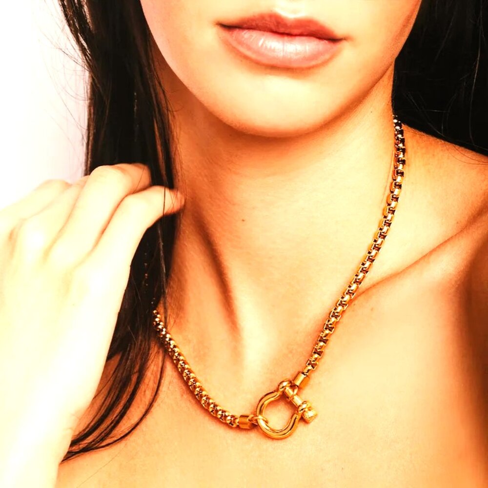 BOLD FULL GOLD DIP ROPE CHAIN WITH LARGE BUCKLE SUBSTANTIAL CHIC NECKLACE